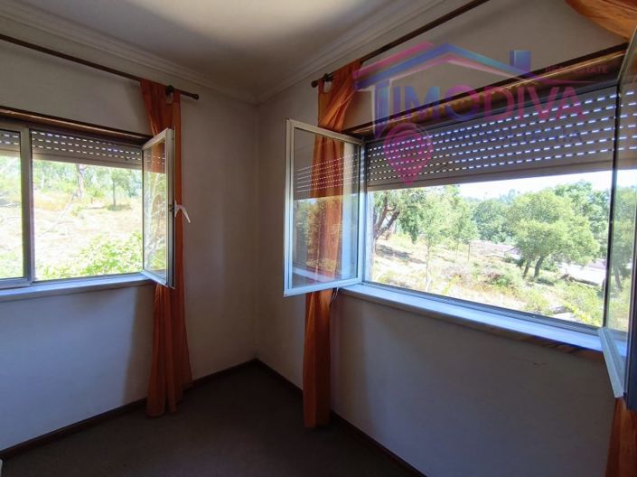 Image No.6-3 Bed House for sale