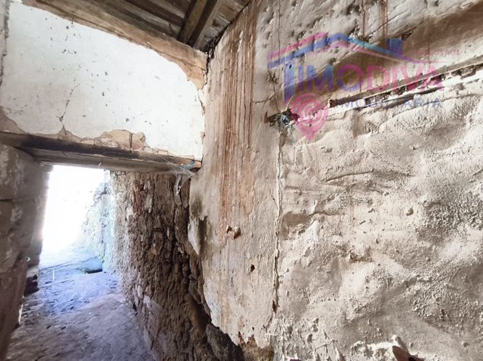 Image No.21-2 Bed House for sale