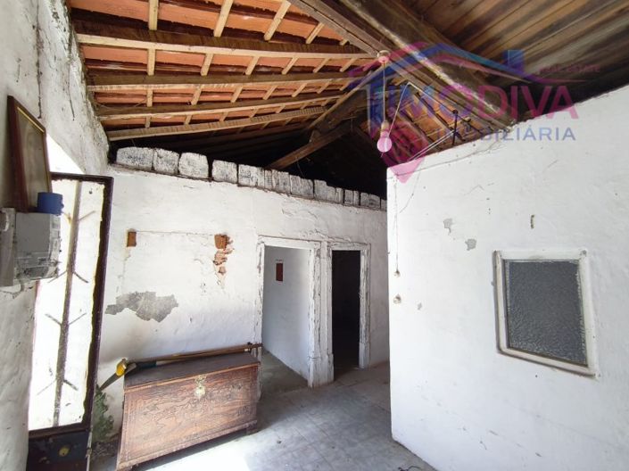 Image No.4-2 Bed House for sale