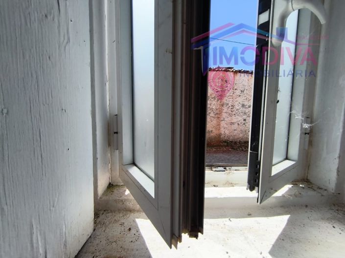 Image No.7-2 Bed House for sale