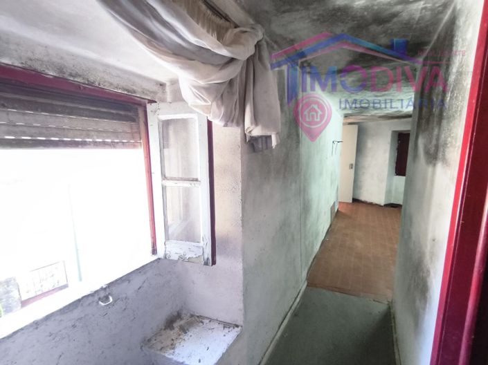 Image No.11-3 Bed House for sale