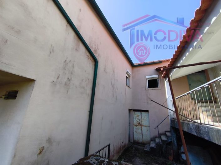 Image No.21-3 Bed House for sale