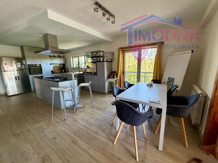 Image No.17-3 Bed House for sale