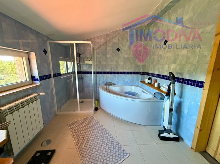 Image No.40-3 Bed House for sale