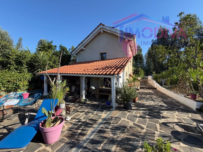 Image No.13-1 Bed House for sale