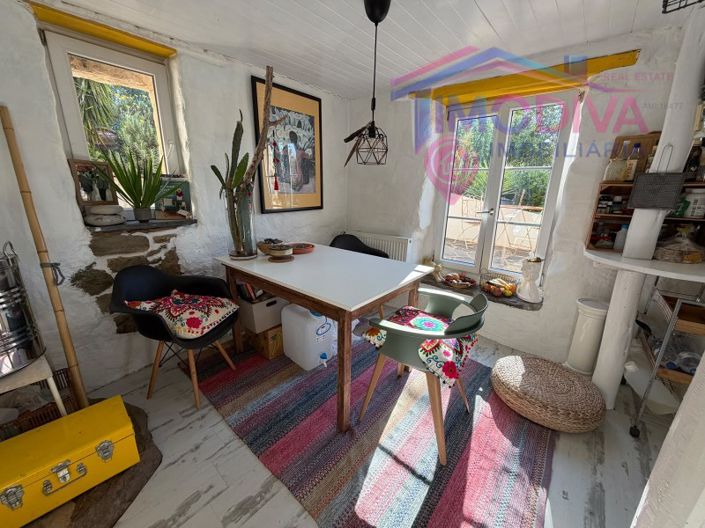 Image No.19-1 Bed House for sale