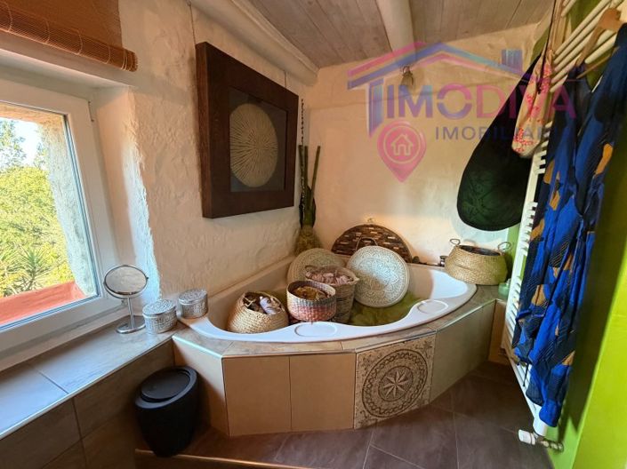 Image No.33-1 Bed House for sale