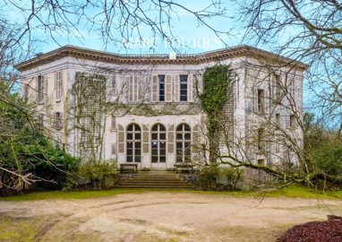 1 - Chantilly, House