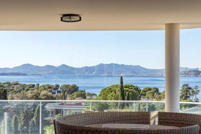 Image No.1-3 Bed Apartment for sale