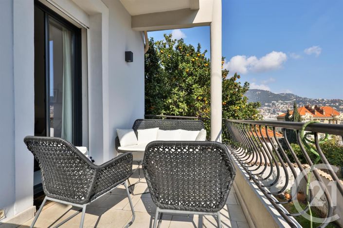 Image No.1-4 Bed House for sale