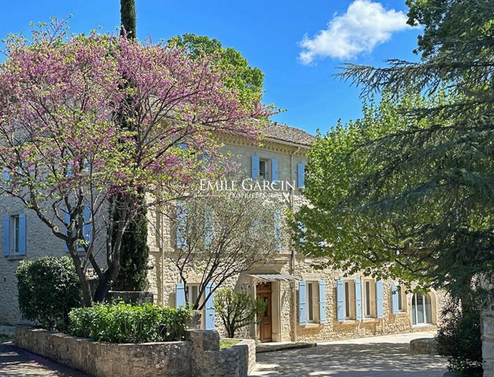 Image No.1-24 Bed House for sale