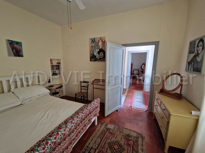 Image No.17-5 Bed House for sale