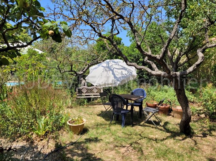 Image No.4-5 Bed House for sale