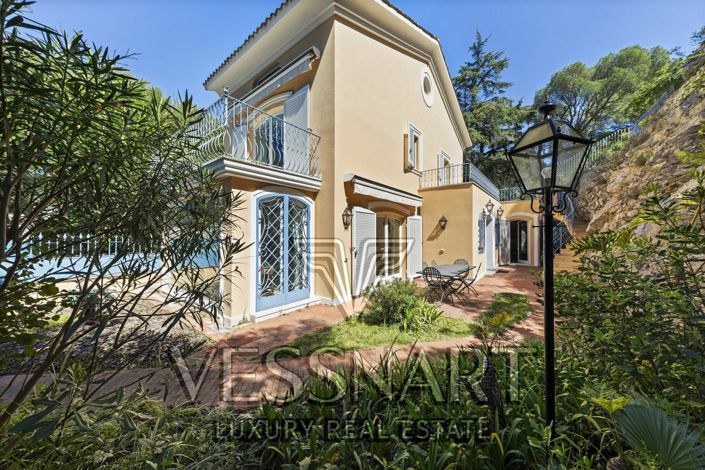 Image No.1-4 Bed House for sale
