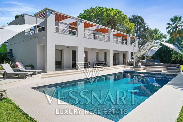 Image No.1-4 Bed House for sale
