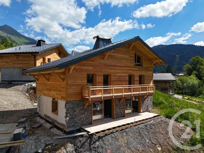 Image No.1-4 Bed House for sale