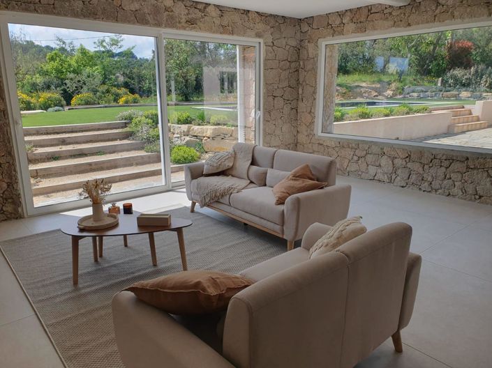 Image No.1-4 Bed House for sale