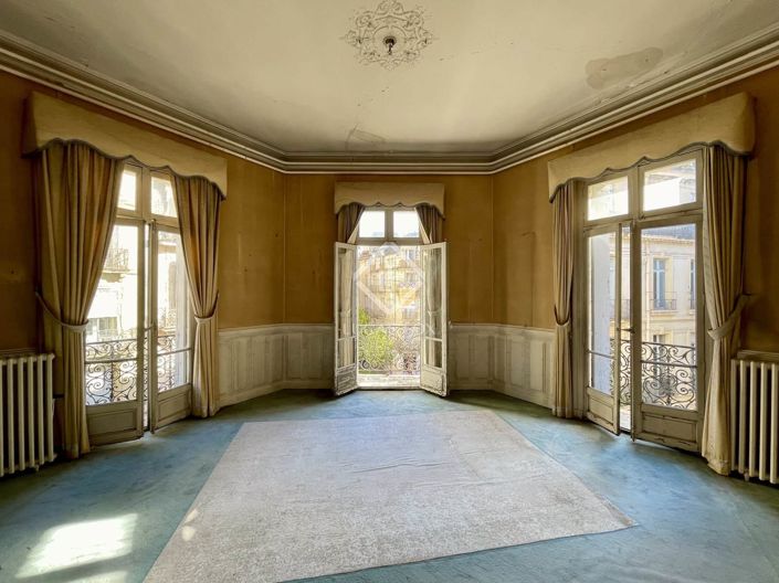 Image No.1-6 Bed Apartment for sale
