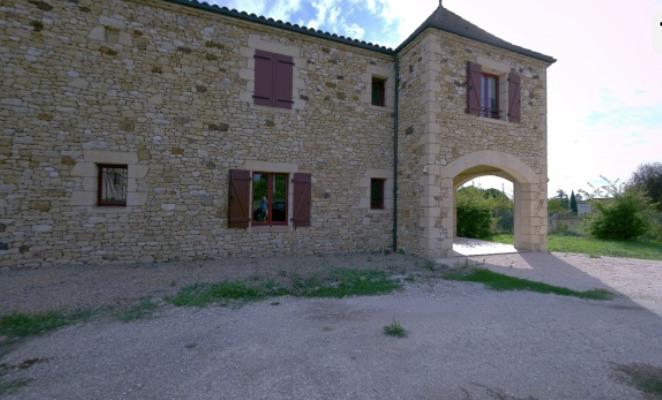 Image No.1-4 Bed House for sale