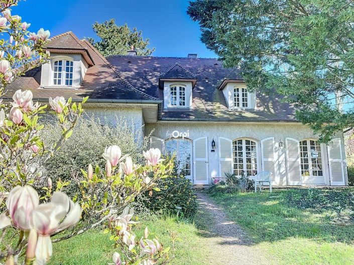 Image No.1-5 Bed House for sale