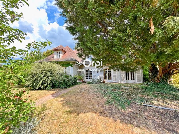 Image No.1-5 Bed House for sale