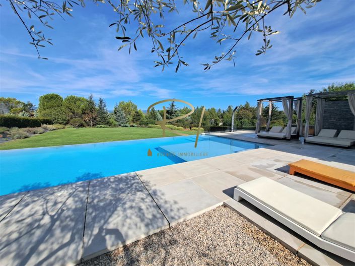 Image No.1-6 Bed House for sale