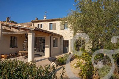 1 - Eygalières, House