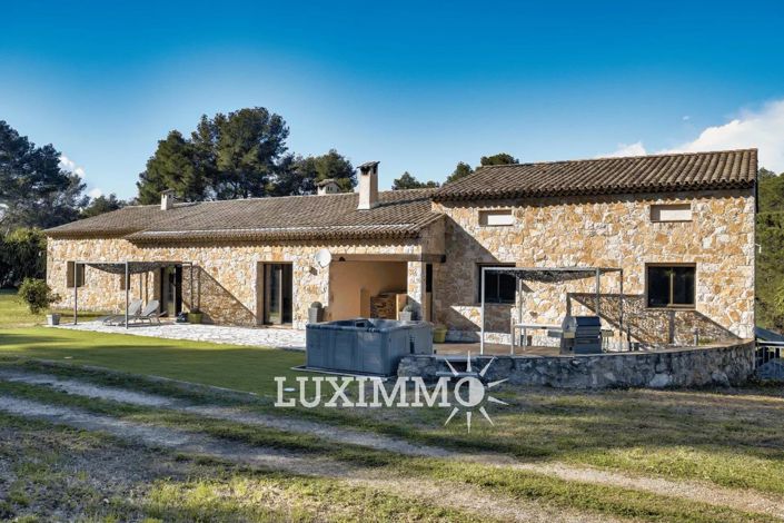 Image No.1-4 Bed House for sale