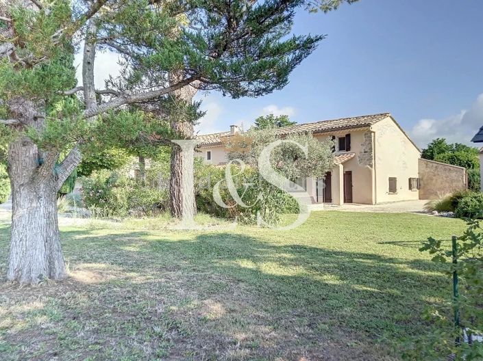 Image No.1-5 Bed House for sale