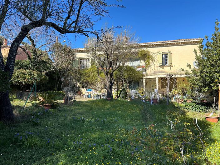 Image No.1-Maison de 5 chambres à vendre à Uzès
