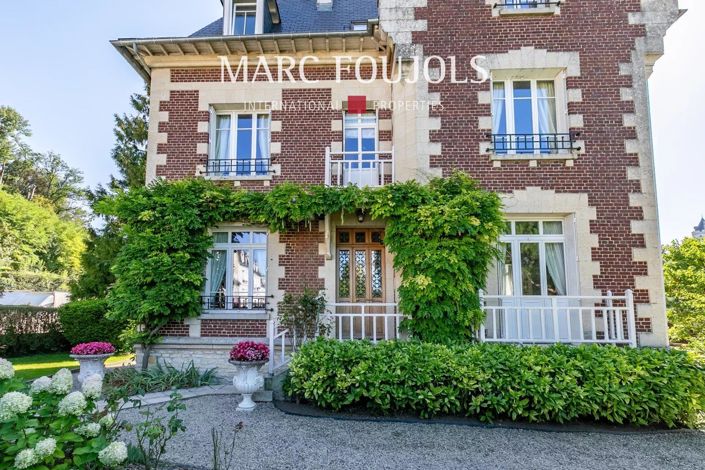 Image No.1-5 Bed House for sale