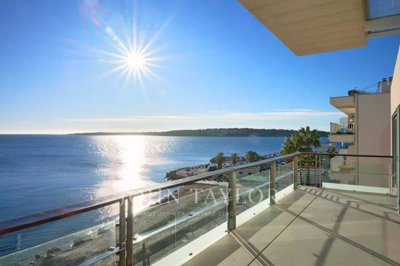 1 - Cannes, Apartment