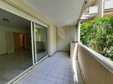 1 - Nîmes, Appartement