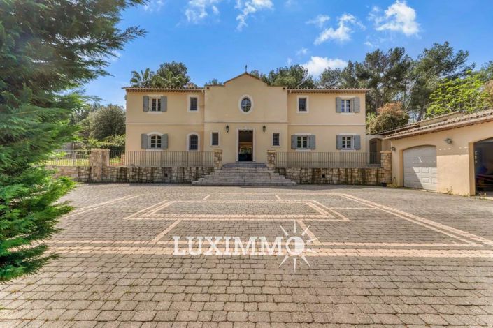 Image No.1-5 Bed House for sale