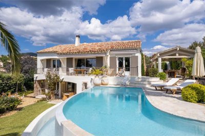 1 - Les Issambres, House