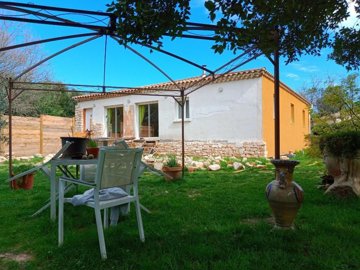 1 - Montclus, Maison