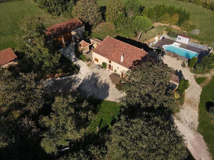 Image No.1-6 Bed House for sale