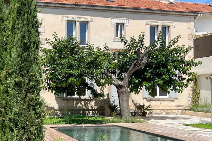 Image No.1-4 Bed House for sale