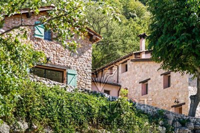 1 - Menton, House