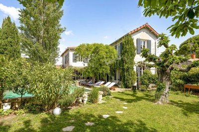 1 - L'Isle-sur-la-Sorgue, Maison