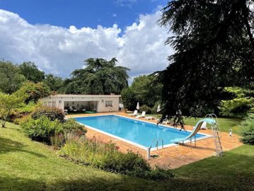 1 - Layrac, House
