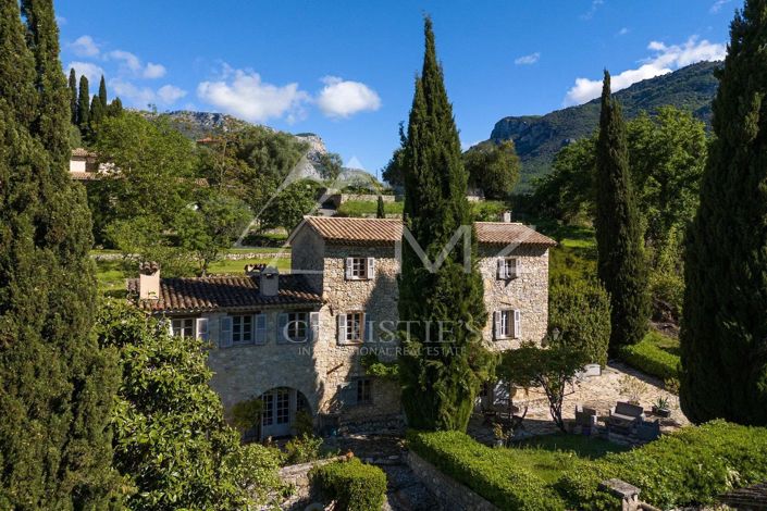 Image No.1-4 Bed House for sale