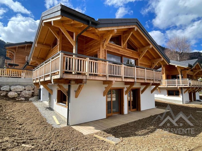Image No.1-Propriété de 4 chambres à vendre à Essert-Romand