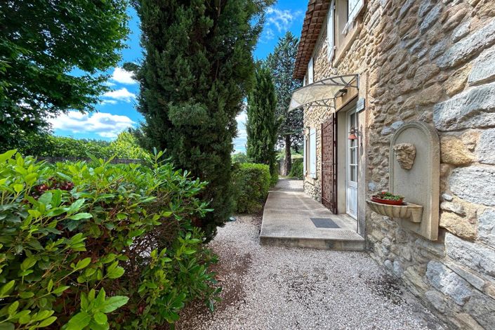 Image No.1-7 Bed House for sale