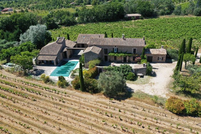 Image No.1-Propriété de 8 chambres à vendre à Gordes