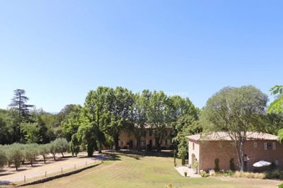 1 - Lorgues, House
