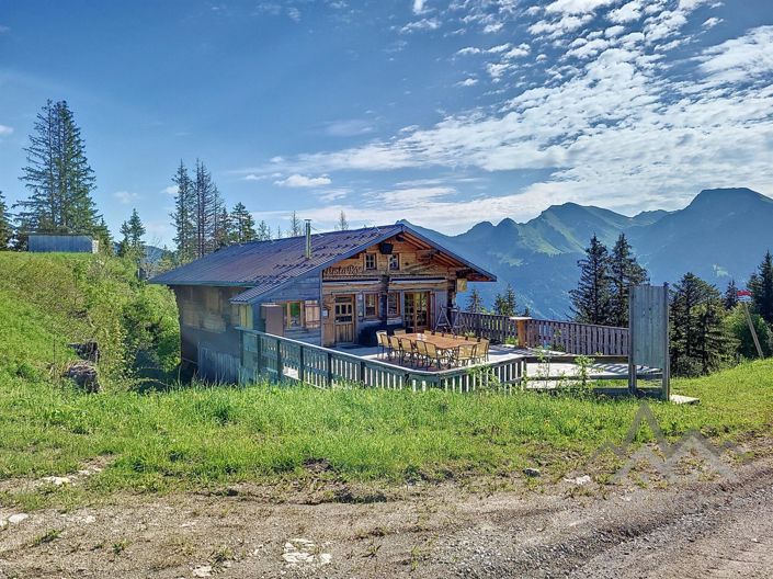 Image No.1-3 Bed House for sale