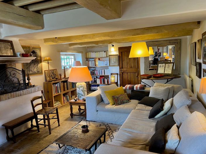 Image No.7-6 Bed House for sale