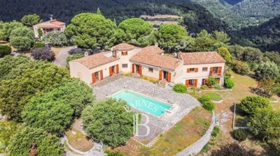 1 - Roquefort-les-Pins, House