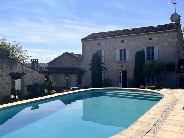 Image No.1-4 Bed House for sale